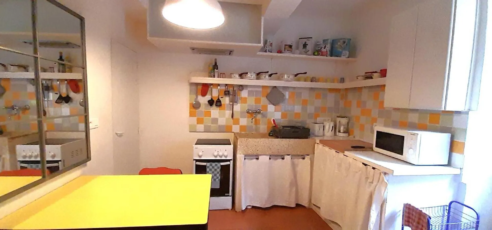 La Cachette Centre Village Roussillon en Isere